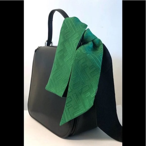 Brand New Fendi FF Logo Print Wrappy  Green Black - Picture 2 of 4